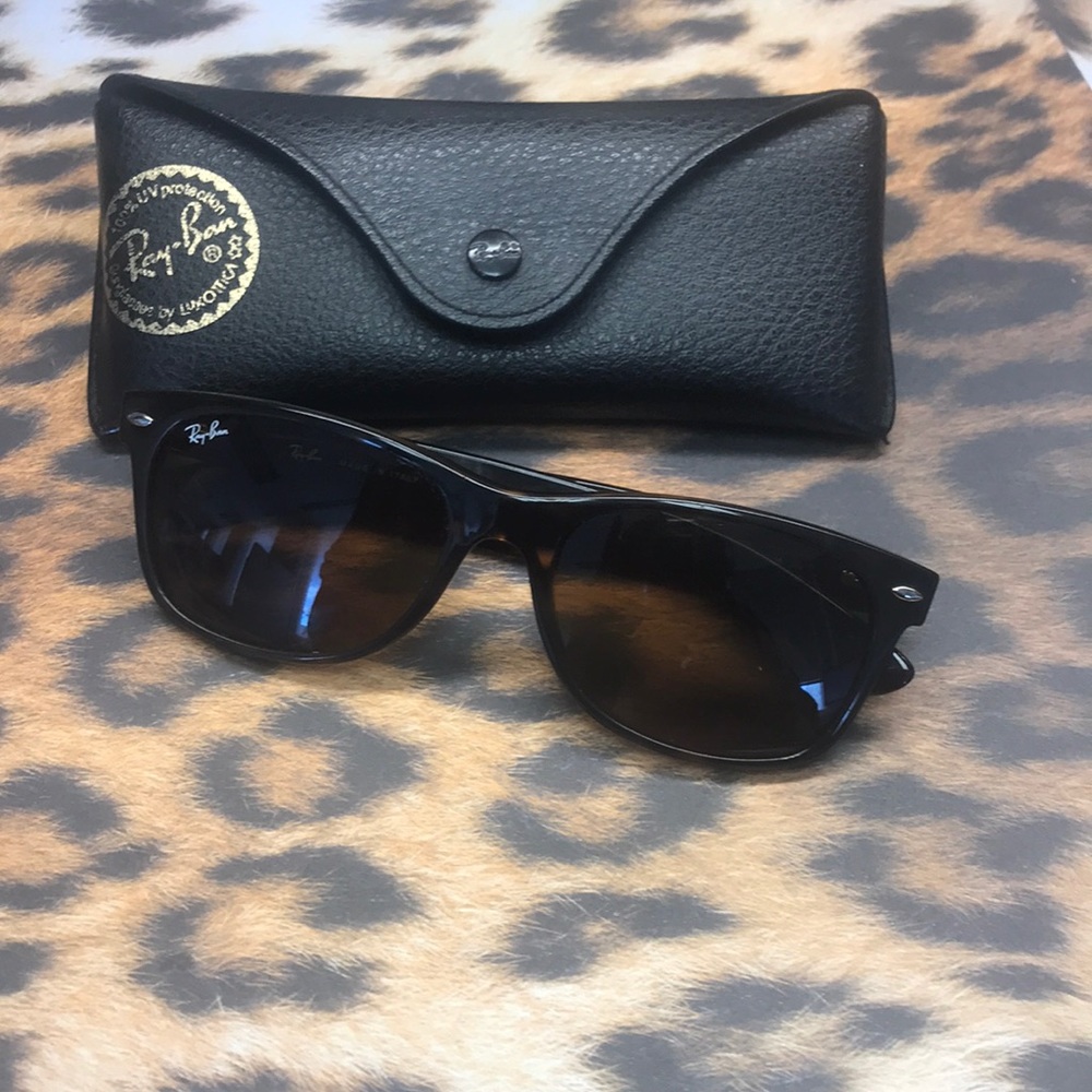 Ray Ban New Wayfarer Sunglasses